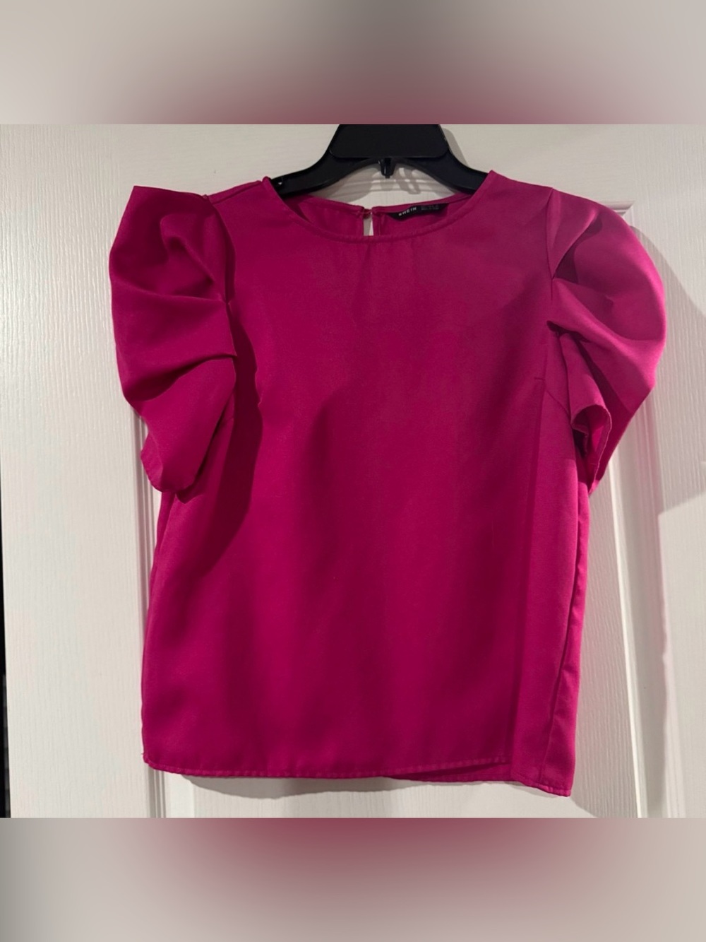 SHEIN Fuchsia Puff Sleeve Crew Neck Blouse
